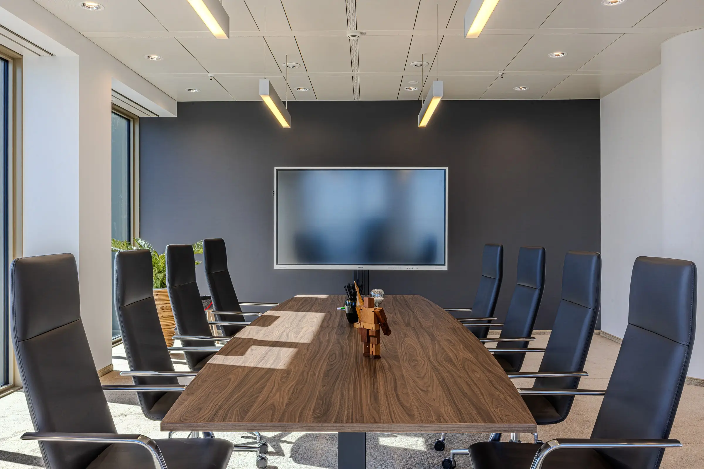 Besprechungsraum „City West“ im Tower 185, Frankfurt