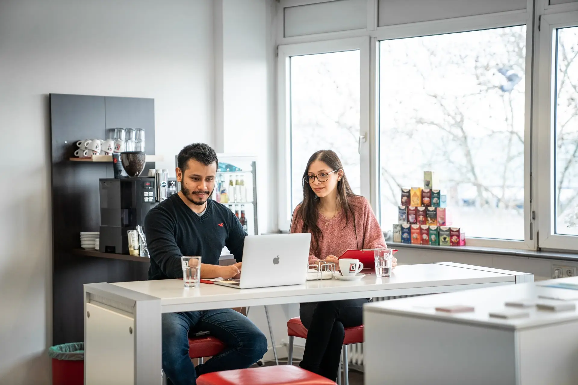 Küche mit Kaffeebar im Ostend