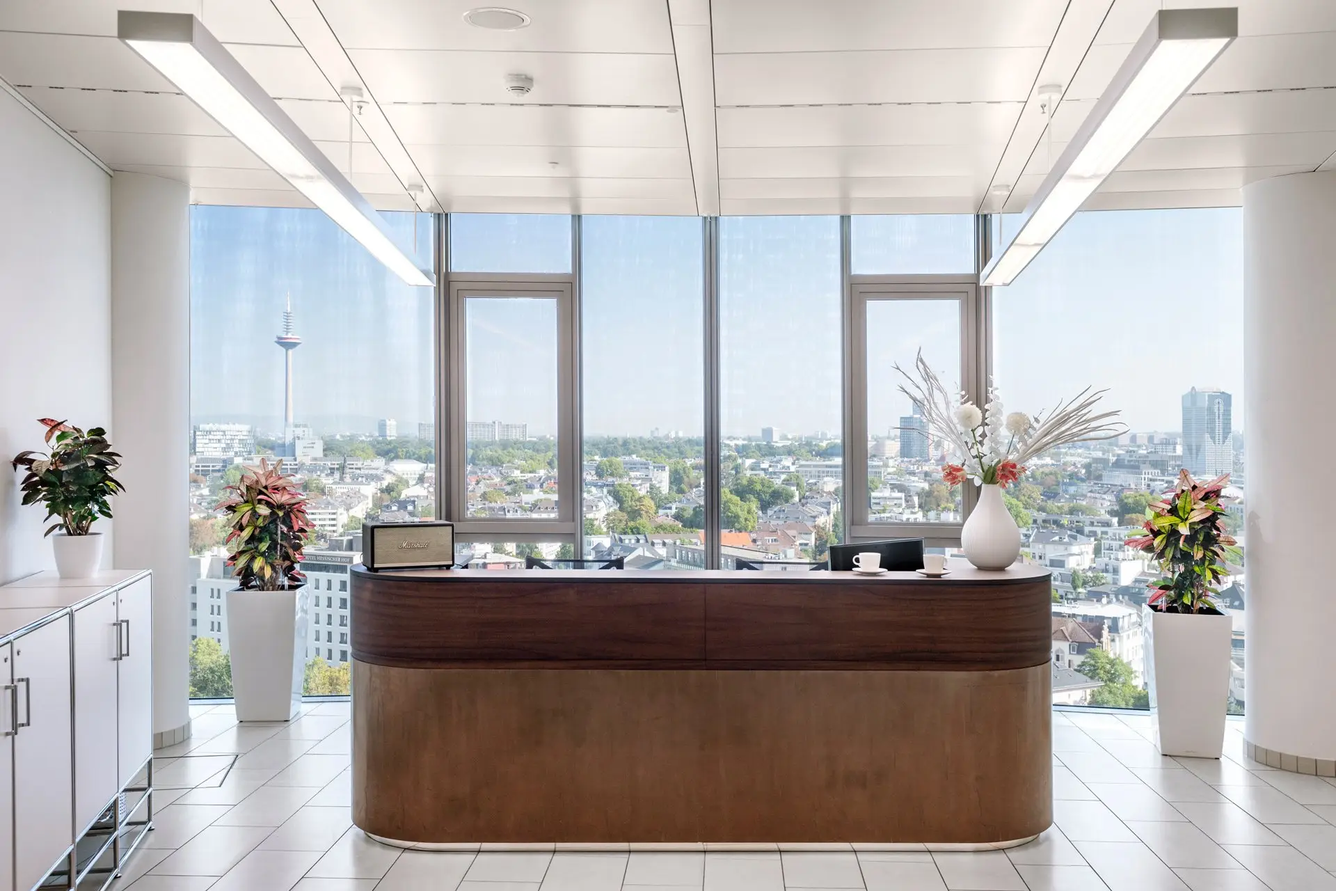 Empfang mit Blick über Frankfurt im Tower 185