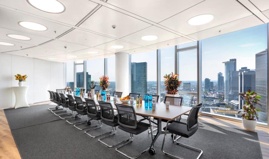 Main Tower Konferenzraum Skyline
